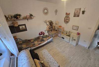 Bloc tip viluta. La asfalt. Aproape de scoala si gradinita. - 6