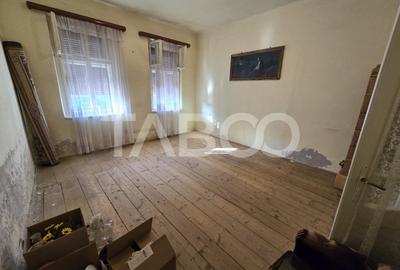 Casa tip duplex de vanzare la curte comuna pivnita in Piata Cluj Sibiu - 2