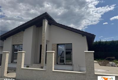 Casă cu 4 camere în Central