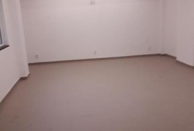Apartament cu 2 camere decomandat în Titan - 4