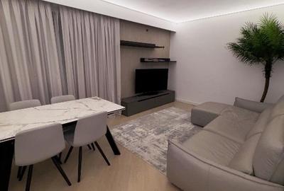Apartament cu 3 camere semidecomandat, mobilat în Pipera