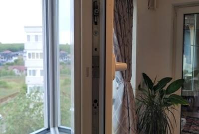 Apartament cu 3 camere nedecomandat, mobilat în Păcurari - 11