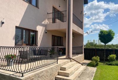 Vilă premium cu grădină spectaculoasă și casă de oaspeți - 3