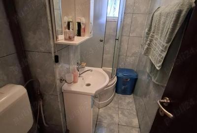 Vand apt.2 cam conf1 semidecomandat.bloc de 4etaje Vand apt.2 cam conf1 semidecomandat.bloc de 4etaje - 3