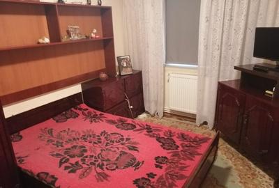 Apartament cu 3 camere, transformat din 2 camere, Poarta 6 - 5