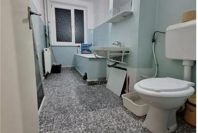 Apartament cu 2 camere decomandat în Cornișa - 2
