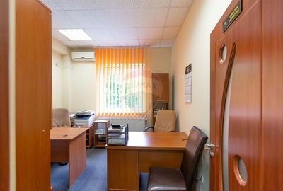 Spatiu comercial de vanzare in Bacau - sediu firma - 17