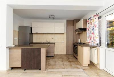 Casa spatioasa, parcari, curte si liniste in zona premium - Europa Casa spatioasa, parcari, curte si liniste in zona premium - Europa - 10