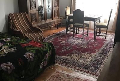 Casă cu 6 camere cu Teren 2559 Mp în Peștișani - 6