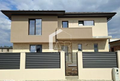 Casă cu 4 camere în Păulești - 2