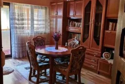 Apartament cu 3 camere decomandat în Central - 2