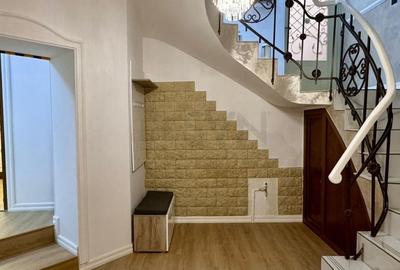 REA1023423 Apartament 3 Camere l Teatrul National Bucuresti - 2