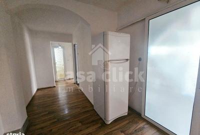 Apartament cu 3 camere în Micro 16 - 3
