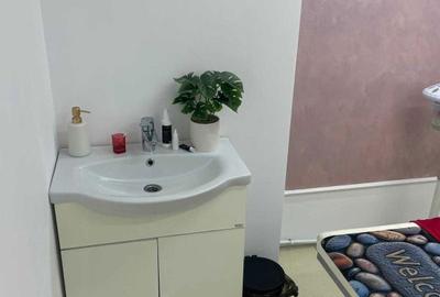 Spațiu comercial, de 50 mp, în Central - 4
