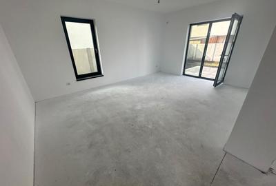 Casă individuală cu 4 camere cu Canalizare în Central - 13