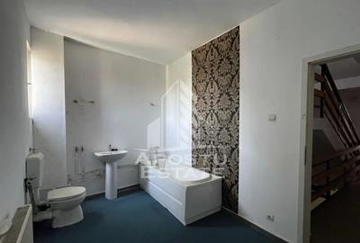 Apartament cu 3 camere decomandat în Fratelia - 4