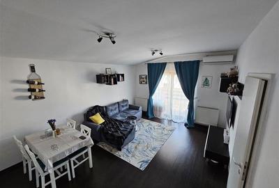 Apartament cu 2 camere decomandat în Sânpetru