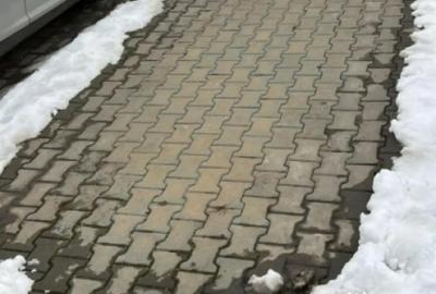 Apartament cu 2 camere decomandat în Noua - 9