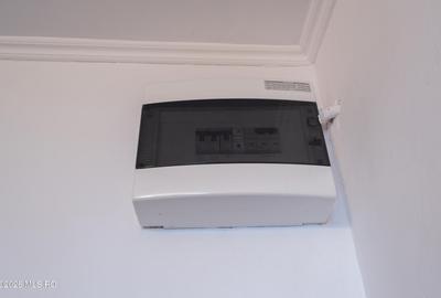 Apartament cu 3 camere decomandat în Central - 2