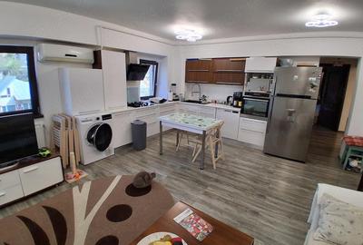 Apartament cu 3 camere decomandat în Păcurari - 2