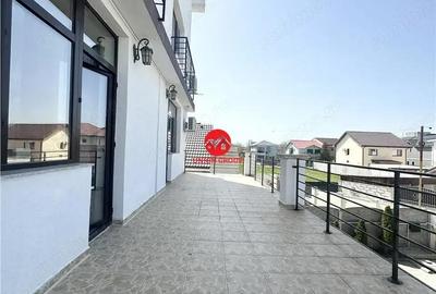 Spațiu comercial, de 463 mp, în Mamaia - 1