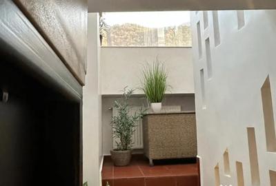 Casă cu 5 camere în Centrul Istoric - 6