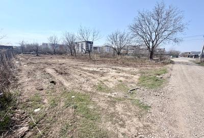 Teren Construcții intravilan de 1000 mp, în Sud