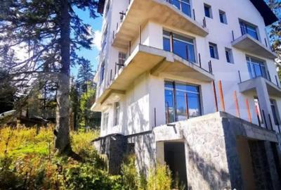 Casă cu 18 camere cu Teren 400 Mp în Central - 2