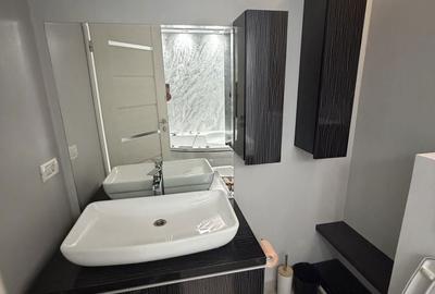 Apartament cu 4 camere în Central - 2