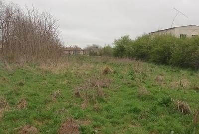 Teren intravilan arabil 3846 mp, Topraisar.Zona buna,sub pretul pietei. Pt locui - 7
