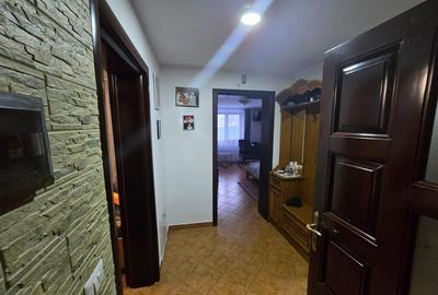 Casă individuală cu 4 camere cu Teren 3000 Mp în Mitocu Dragomirnei - 2