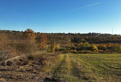 Teren de 897 mp, în Iorga - 3