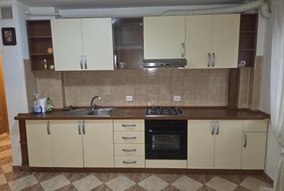 Apartament cu 3 camere decomandat în Găvana 3 - 4