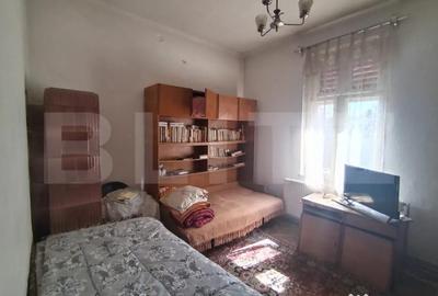 Casă cu 4 camere cu Teren 740 Mp în Cetate - 6
