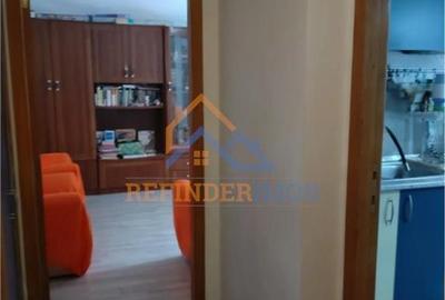 Apartament de vanzare 3 camere zona Bulevardul Constatin Brancoveanu - 2