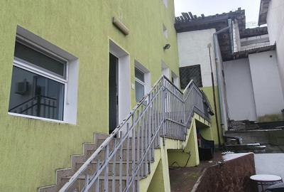 Spațiu comercial, de 145 mp, în Central - 2