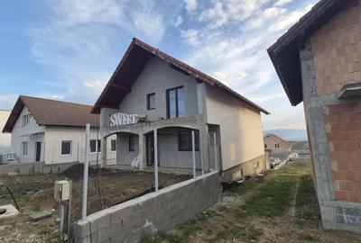 Casa individuala, 150 mp utili, teren 496 mp, Sura Mare - 3