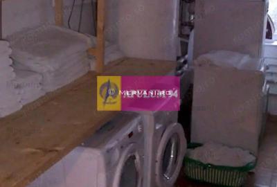 Spațiu comercial, de 876 mp, în Central - 3