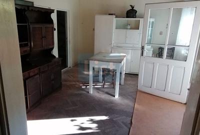 Casă cu 2 camere cu Canalizare în Central - 6