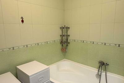 Apartament cu 3 camere decomandat în Roșu - 1