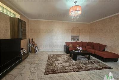 Casă individuală cu 7 camere cu Canalizare în Km 4-5 - 28