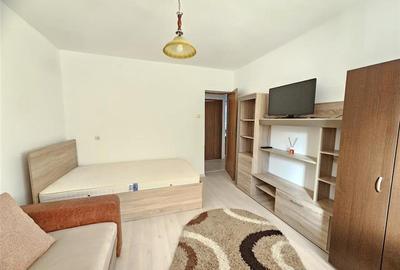 Apartament cu 2 camere decomandat, mobilat în 7 Noiembrie - 2