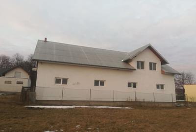 Casă cu 4 camere cu Teren 177 Mp în Mitocu Dragomirnei - 5