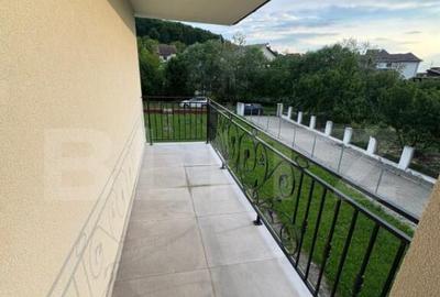 Casa de vanzare, cu 4 camere, 180 mp 1300mp teren Valea Ghin - 9