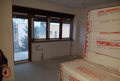 Casă individuală cu 9 camere în Frații Golești
