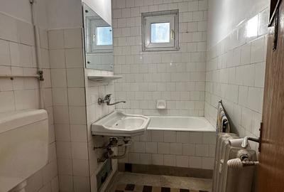 Apartament cu 4 camere decomandat în Republicii - 2