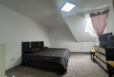 Apartament cu 4 camere în Schei - 3