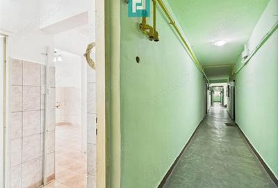 Garsoniera/spa?iu comercial strada Poetului Vlaicu - 15