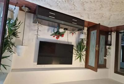 Apartament cu 3 camere decomandat, mobilat în Decebal