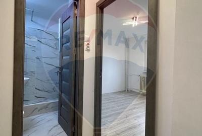 Vanzare Apartament 2 camere Renovat 2025 Piata Victoriei - 2